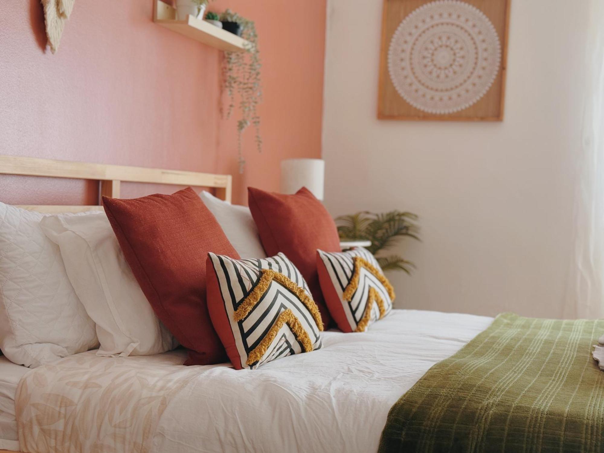 Coastal Garden Paradise Retreat- 6 Min From The Beach Charneca de Caparica Exterior foto