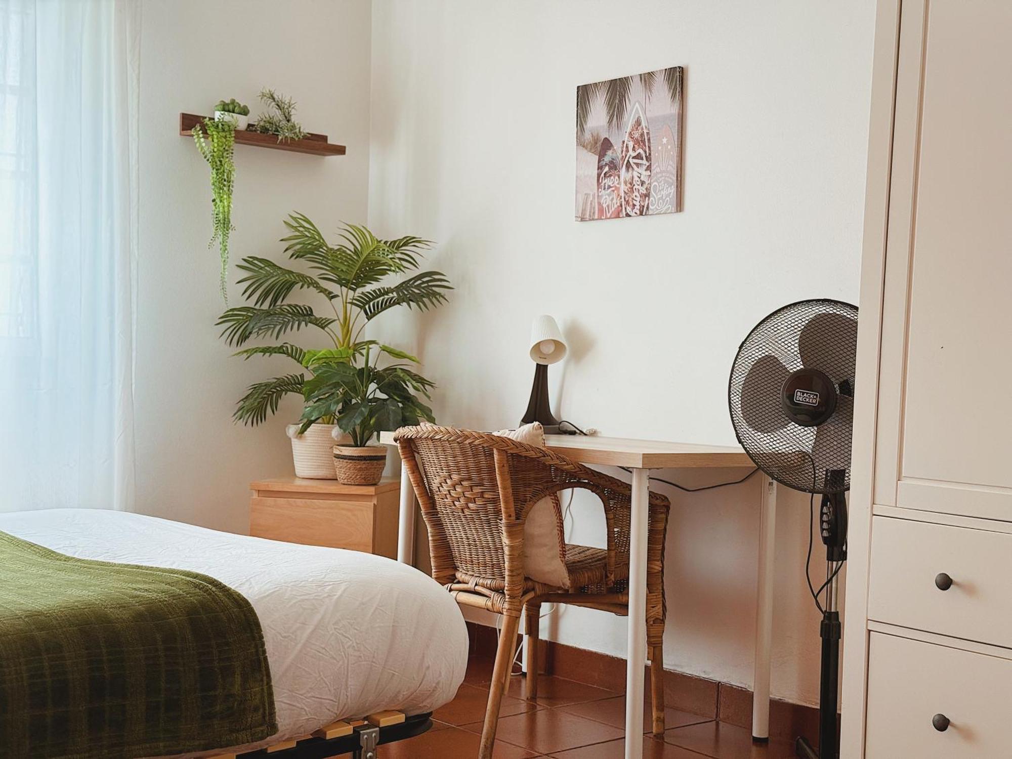 Coastal Garden Paradise Retreat- 6 Min From The Beach Charneca de Caparica Exterior foto