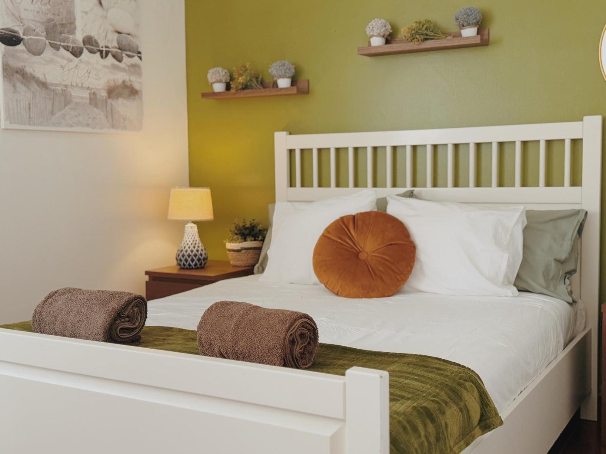 Coastal Garden Paradise Retreat- 6 Min From The Beach Charneca de Caparica Exterior foto